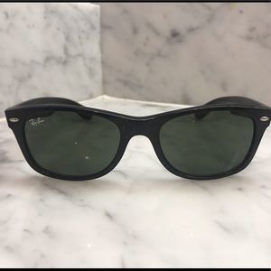 New Wayfarer R82132
